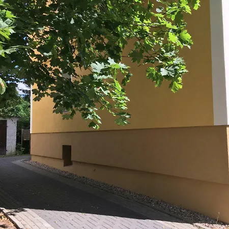 Ueber Dem Ilmpark Apartment *