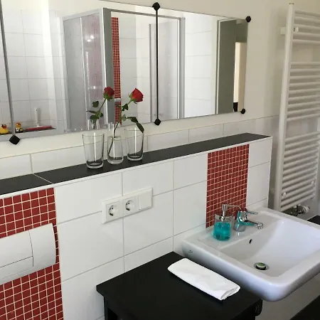 Ueber Dem Ilmpark Appartement *